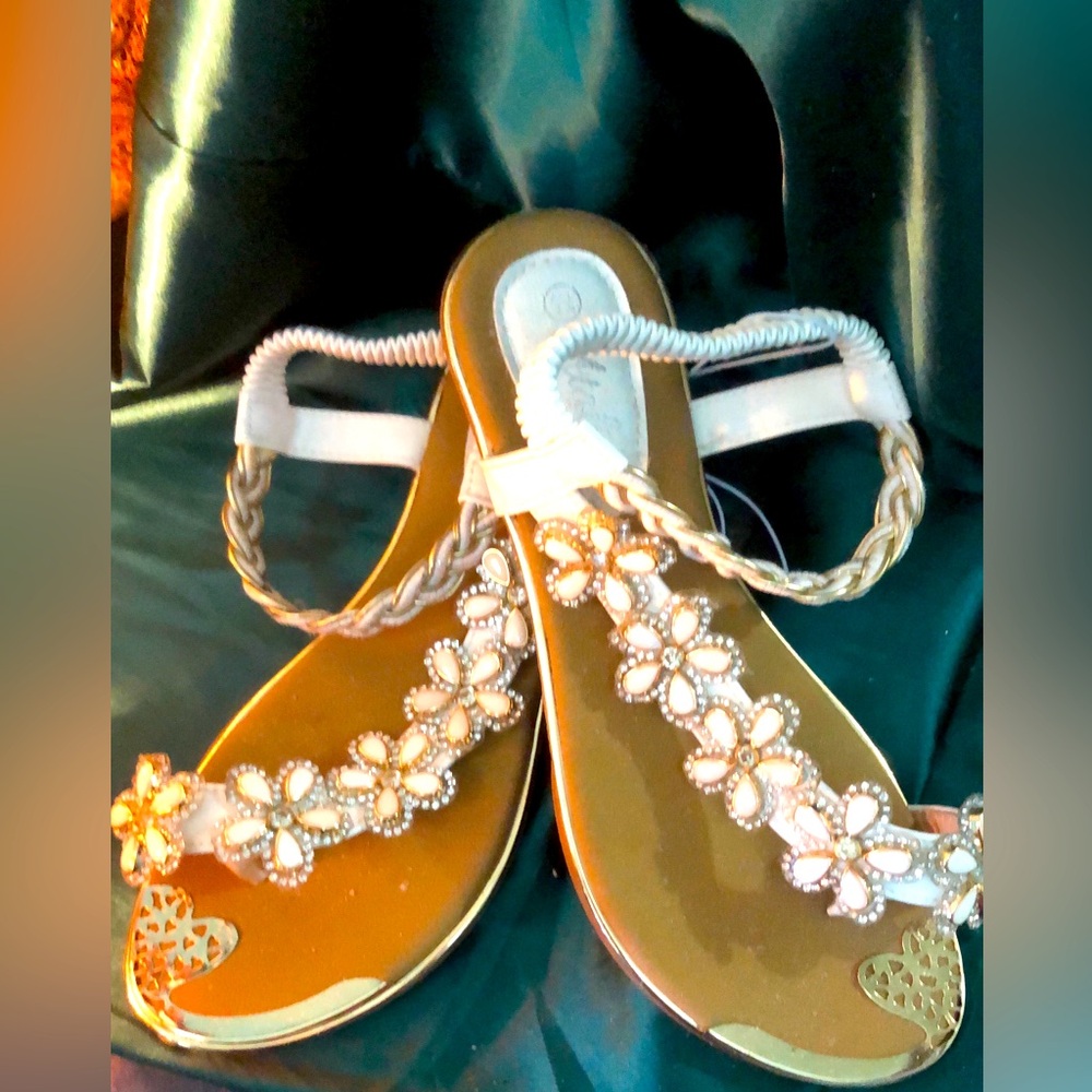Elegant White Floral Embellished Sandals